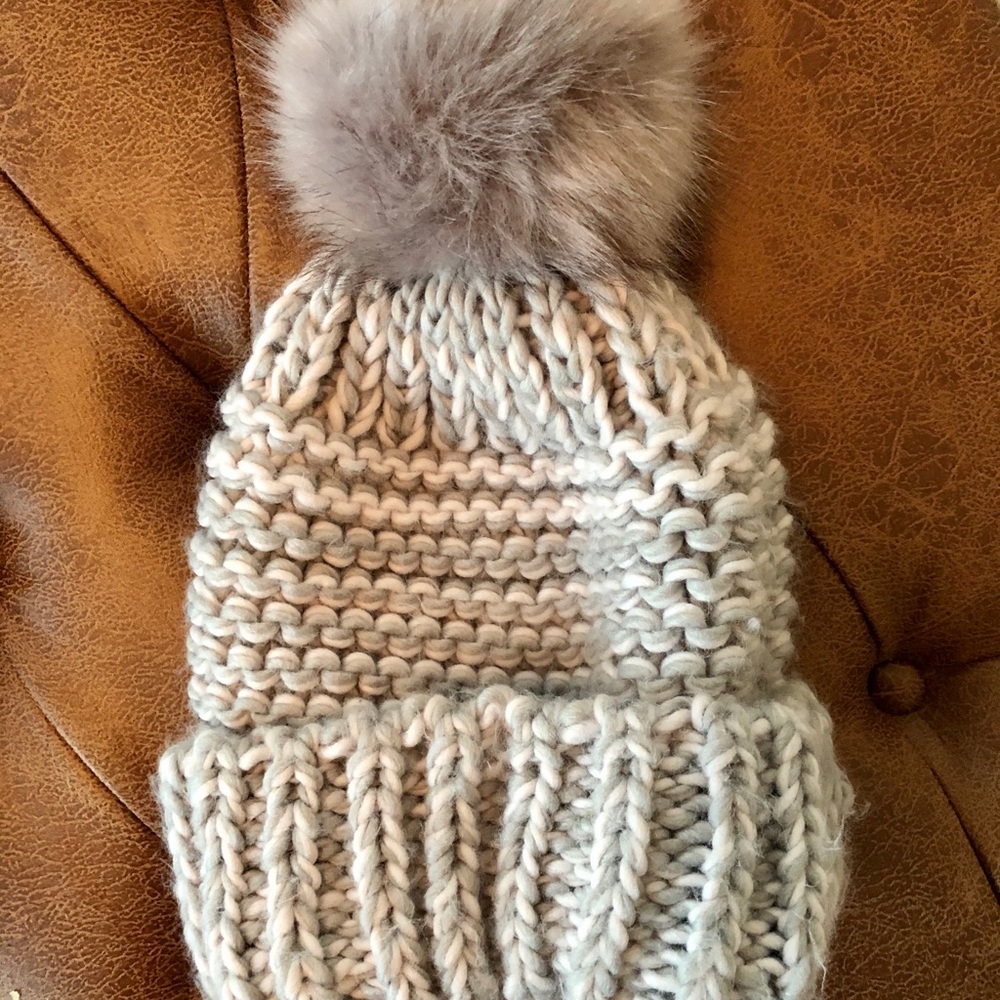 Free People Beanie w/ Pom